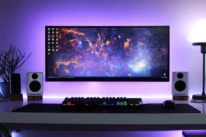 I will pick the parts for your dream PC and desk setup