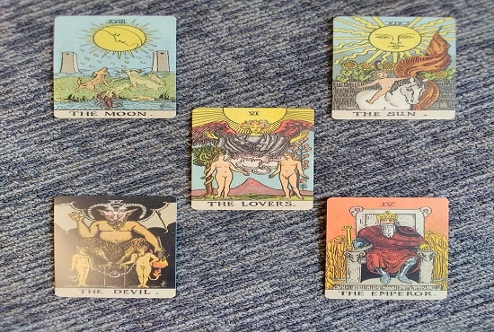 I will do a six card tarot reading for freelancers,entrepreneurs