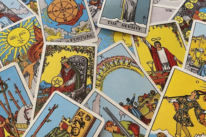 I will give you a tarot card reading online