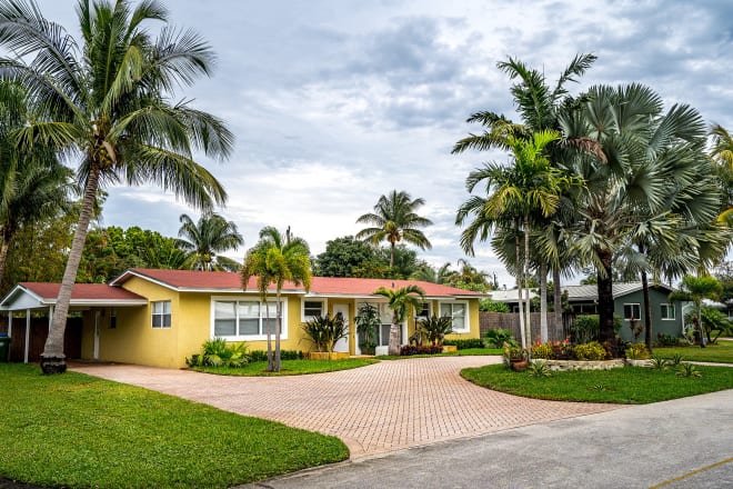 I will do a real estate photography in south florida