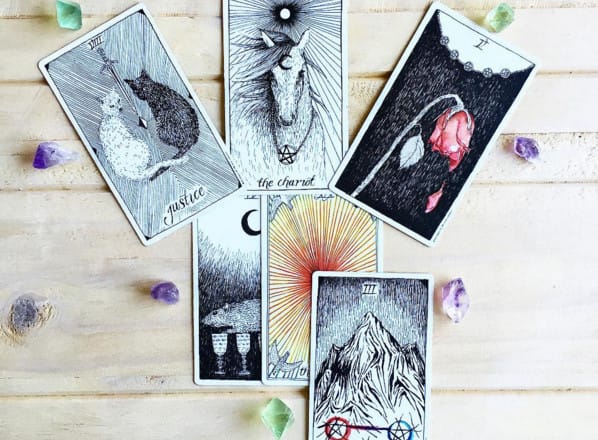 I will do fast one day personalized accurate tarot readings