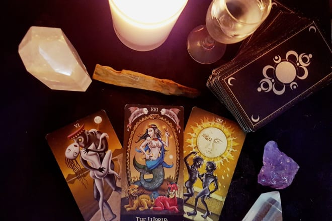 I will give a detailed tarot reading of your moment