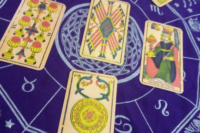 I will do a tarot card reading of 7 cards for you