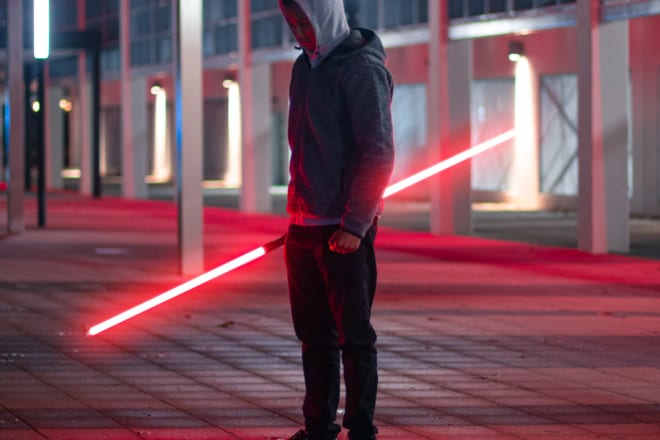 I will photoshop lightsabers into your photos star wars