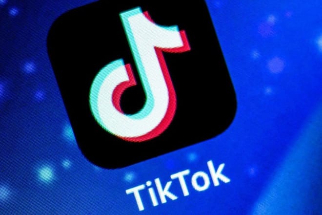 I will promote your music on my 3,8m follower tiktok page