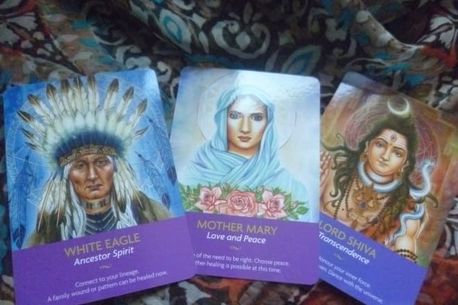 I will do a loving oracle card reading for you